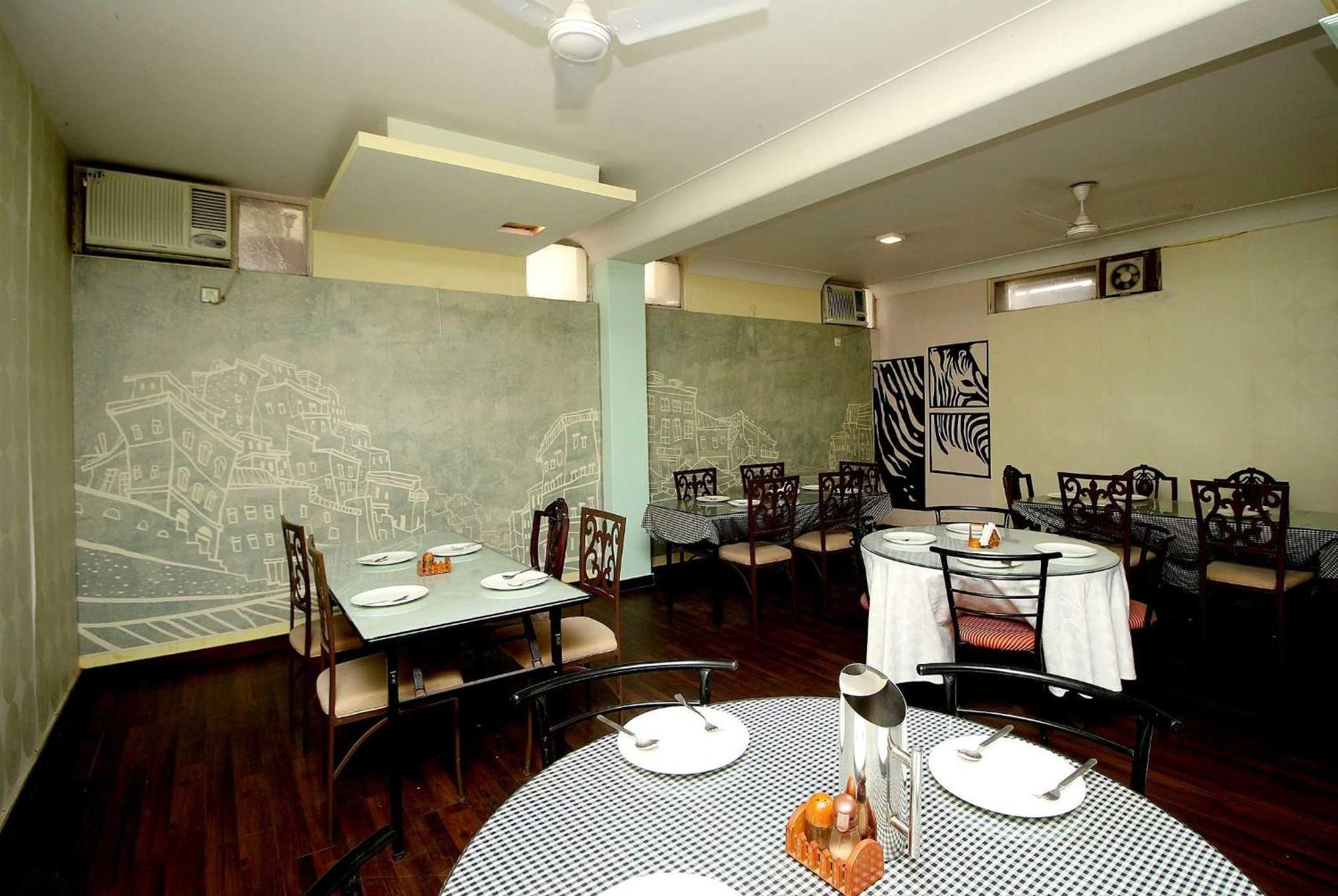 Super Collection O Sakshi Hotel Gurgaon Exterior photo