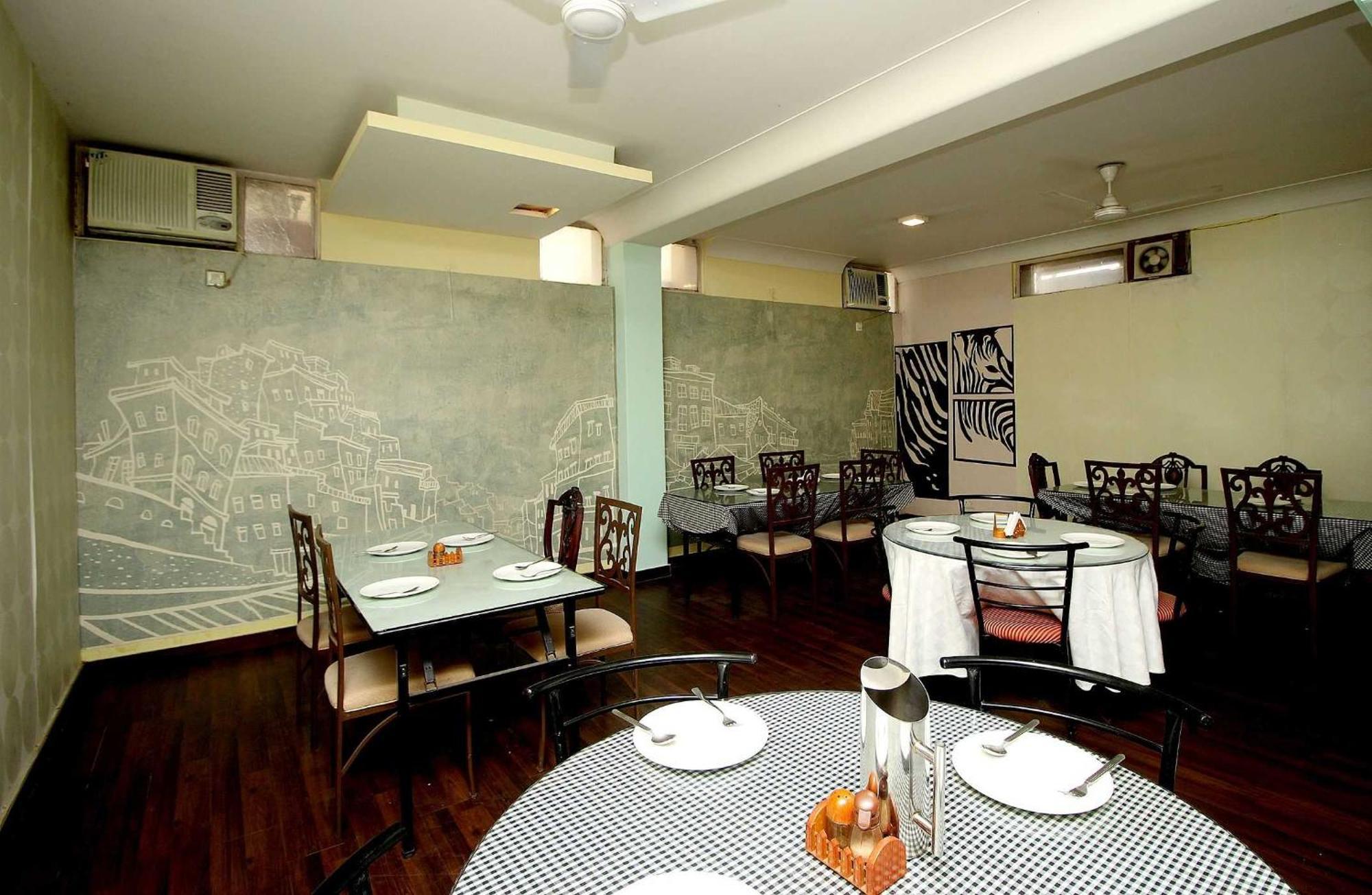 Super Collection O Sakshi Hotel Gurgaon Exterior photo