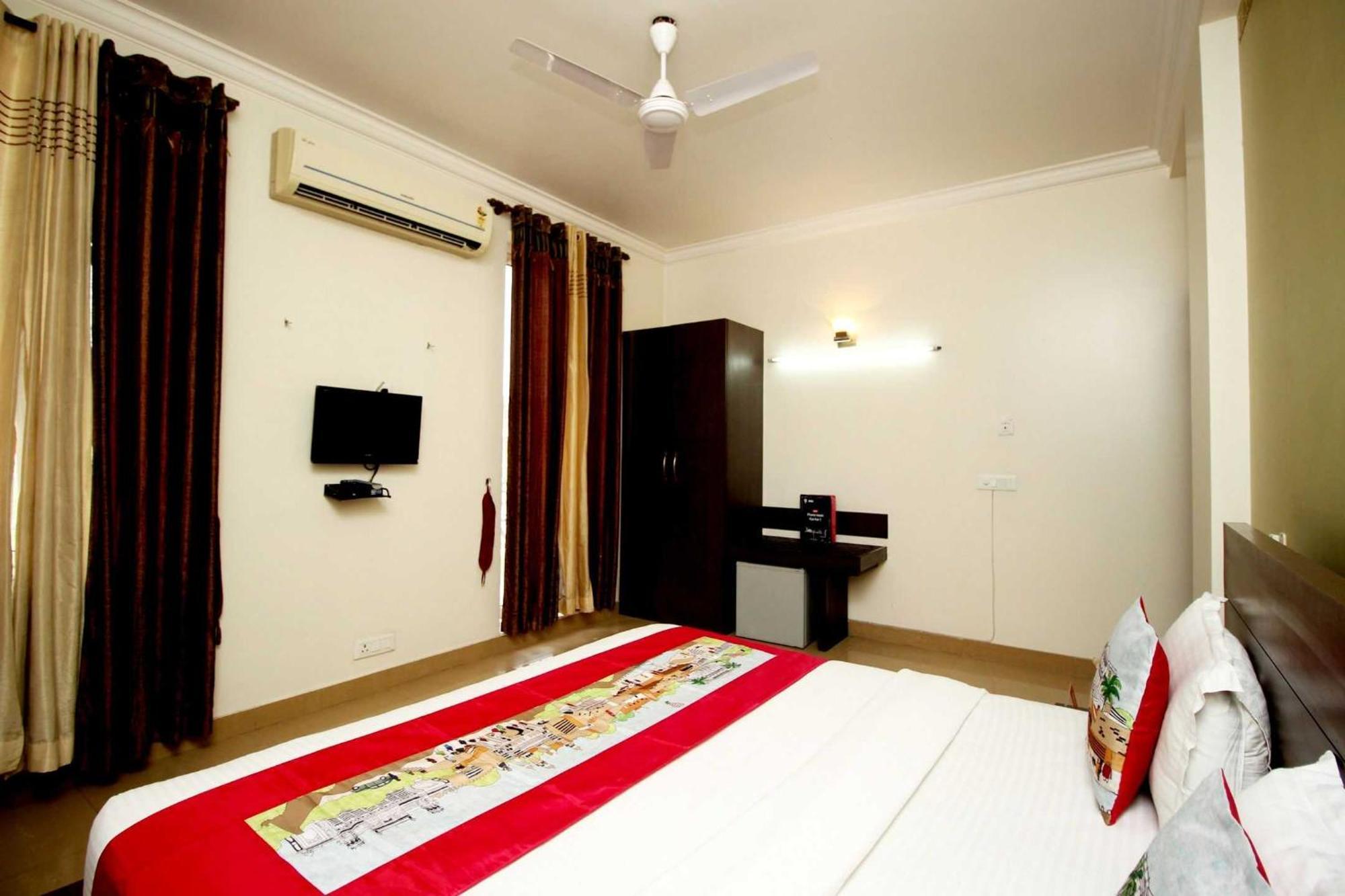 Super Collection O Sakshi Hotel Gurgaon Exterior photo