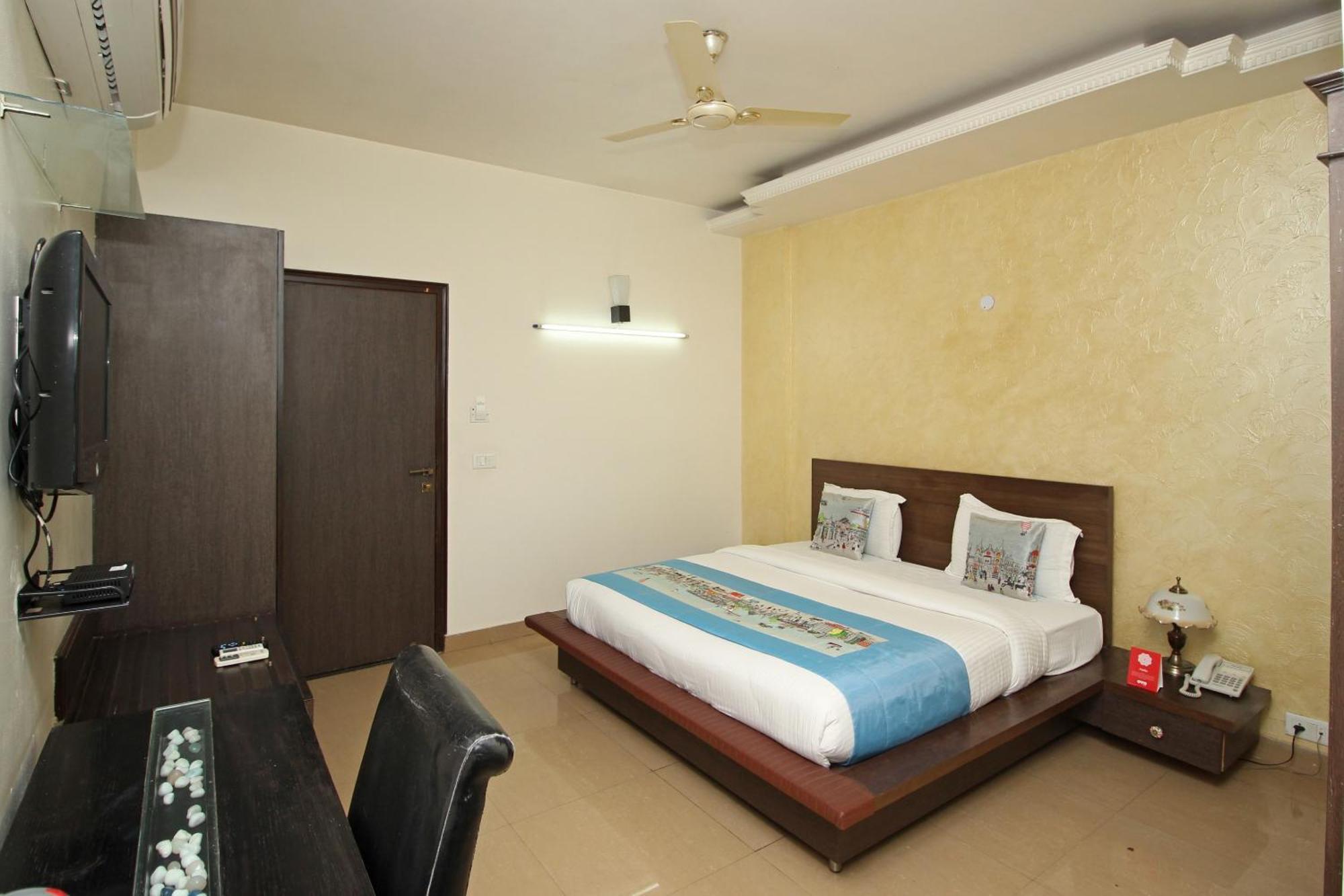 Super Collection O Sakshi Hotel Gurgaon Exterior photo